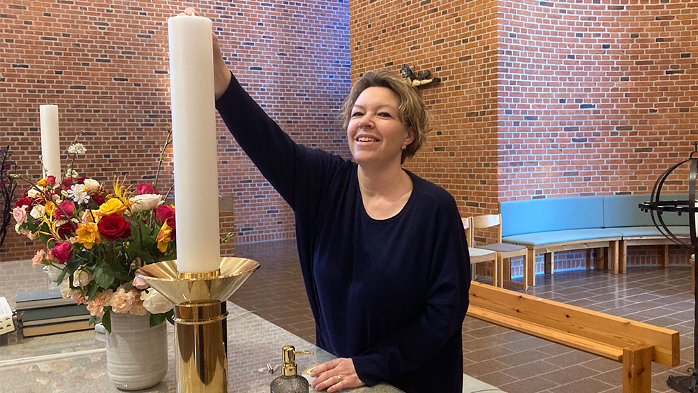 Billede til nyheden I Abildgaard kirke ligner alterbuketterne ikke alle andres